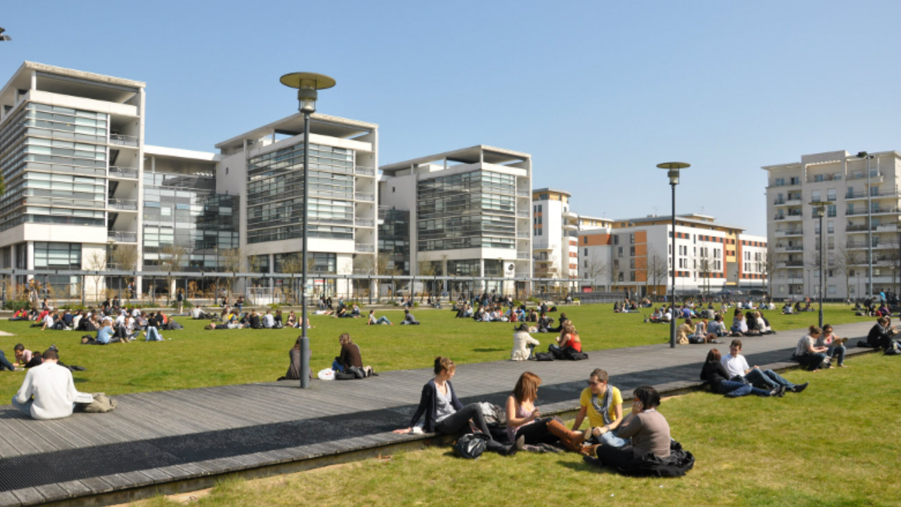 Université D’Angers 1