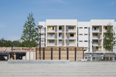 PhotoHalle de marché à Bouffémont