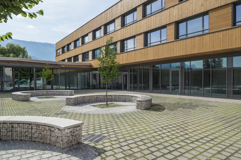 PhotoLycée Pierre du Terrail - Restructuration et construction neuve - Internat et restaurant scolaire