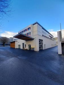 PhotoDemi-Pension, Internat et logements de fonction pour le lycée Vaugelas de Chambéry (Savoie)