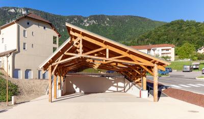 PhotoConstruction d'une Halle de marché à Lancrans