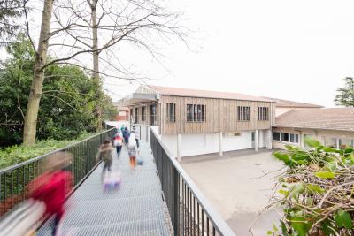 PhotoConstruction d'un Centre Périscolaire en surélévation de l'école de Parcieux