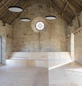 PhotoTransformation de la Chapelle ND d'Espérance en salle socioculturelle à Ploumoguer
