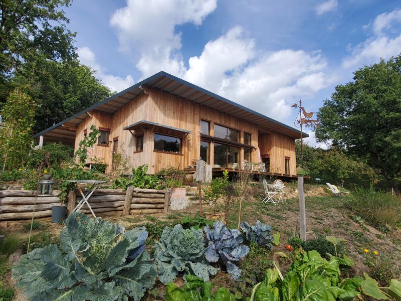 PhotoEtre dedans ou dehors… nous sommes au jardin…